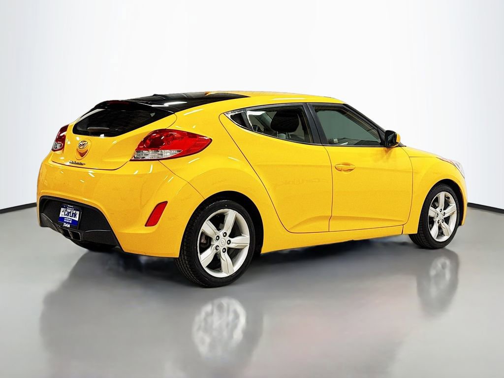 Used 2012 Hyundai Veloster image 7