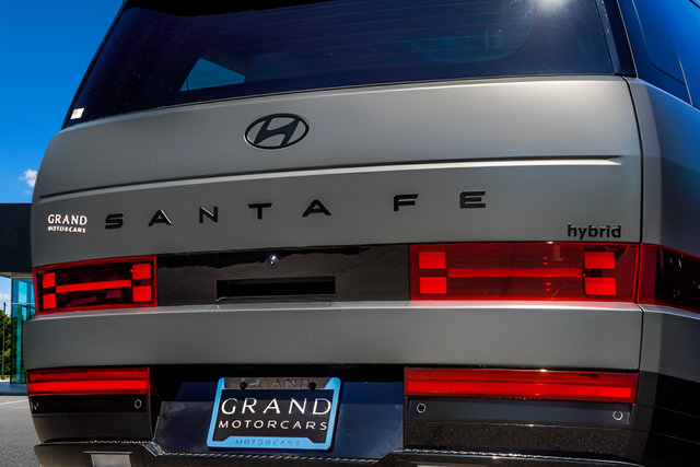 Certified 2025 Hyundai Santa Fe Calligraphy FWD image 59