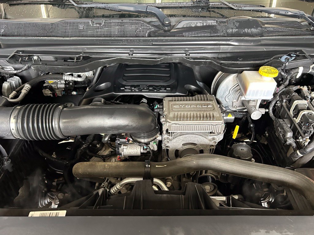 Used 2023 RAM 1500 Laramie AWD/4WD image 34