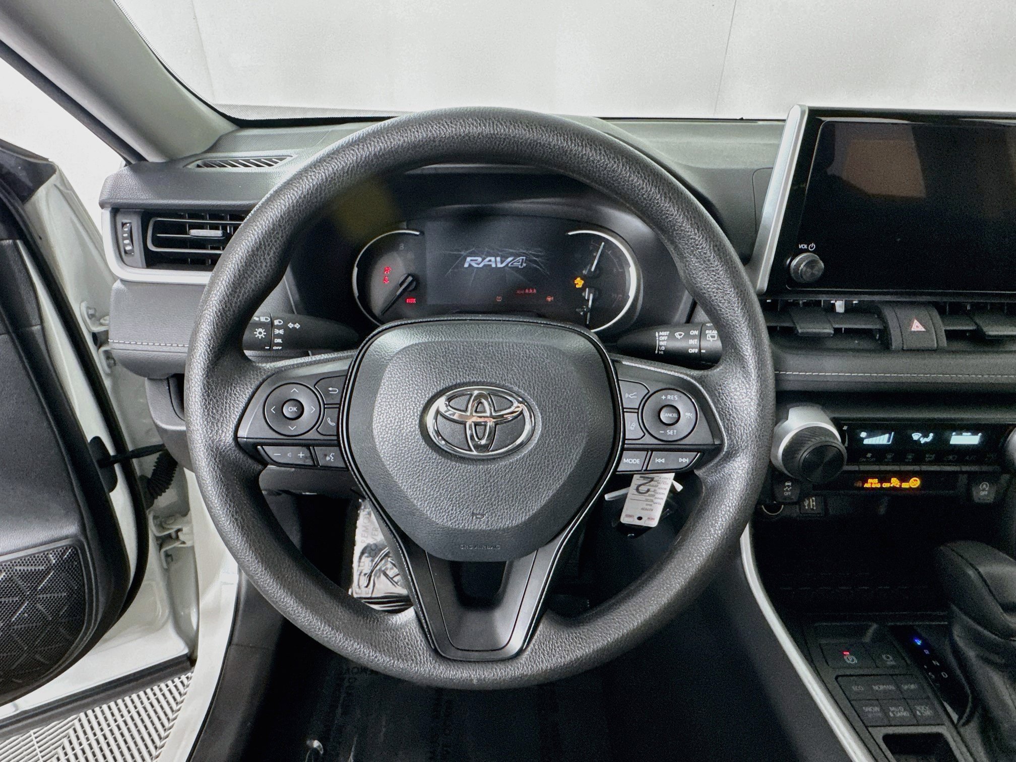 Certified 2025 Toyota RAV4 LE AWD/4WD image 13