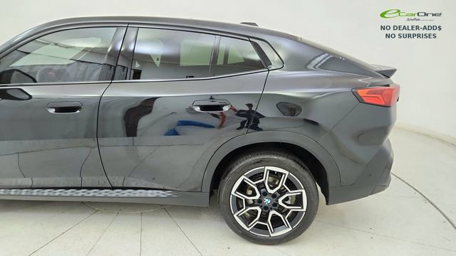 Used 2025 BMW X2 xDrive28i image 10