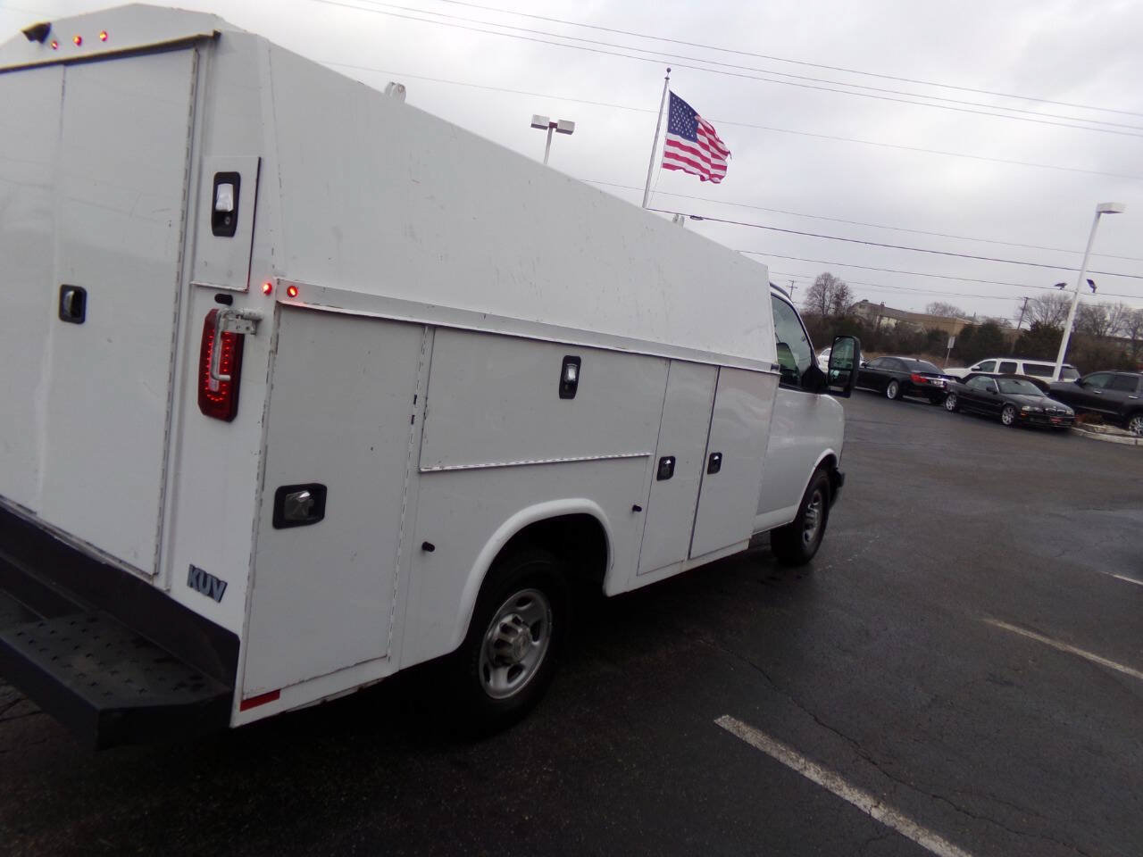 Used 2019 Chevrolet Express 3500 w/ Power Convenience Package RWD image 33