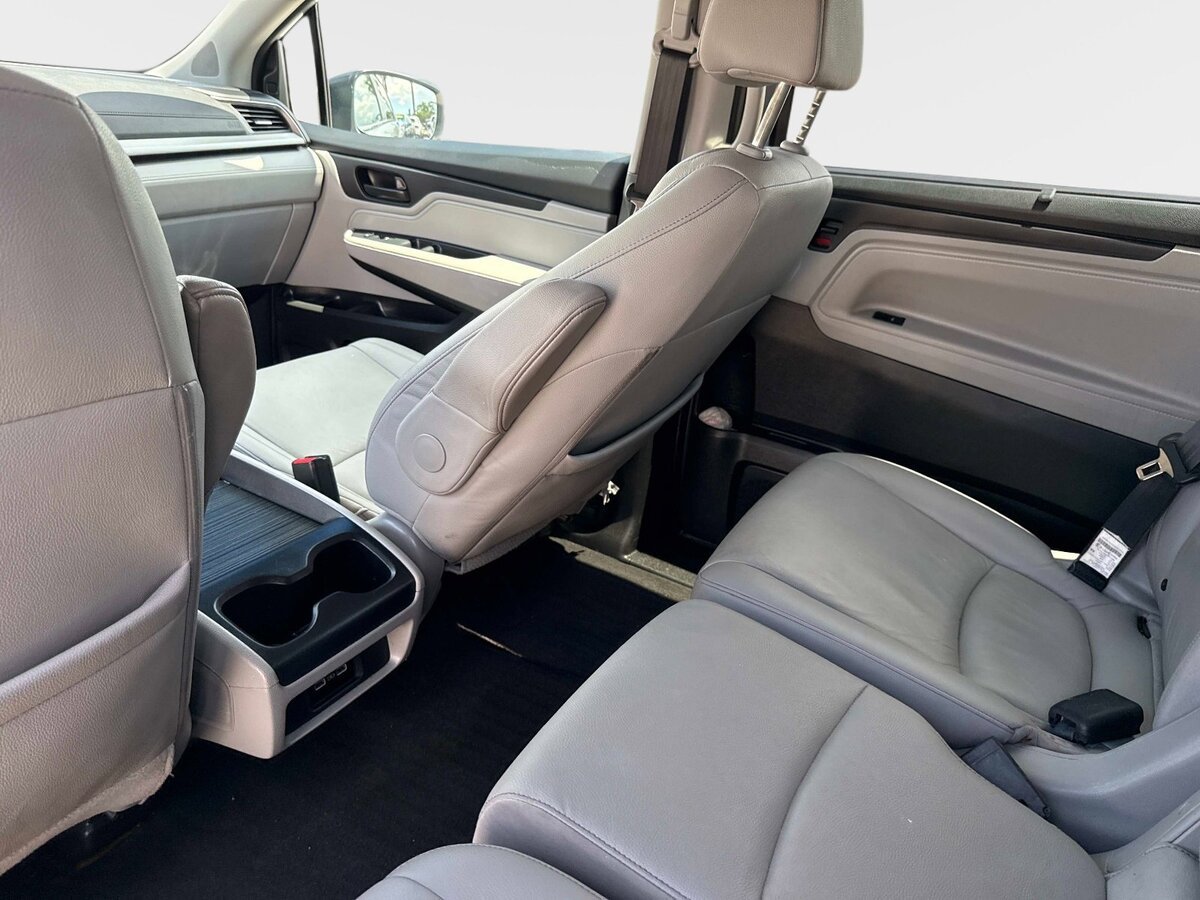 Certified 2024 Honda Odyssey EX-L image 13