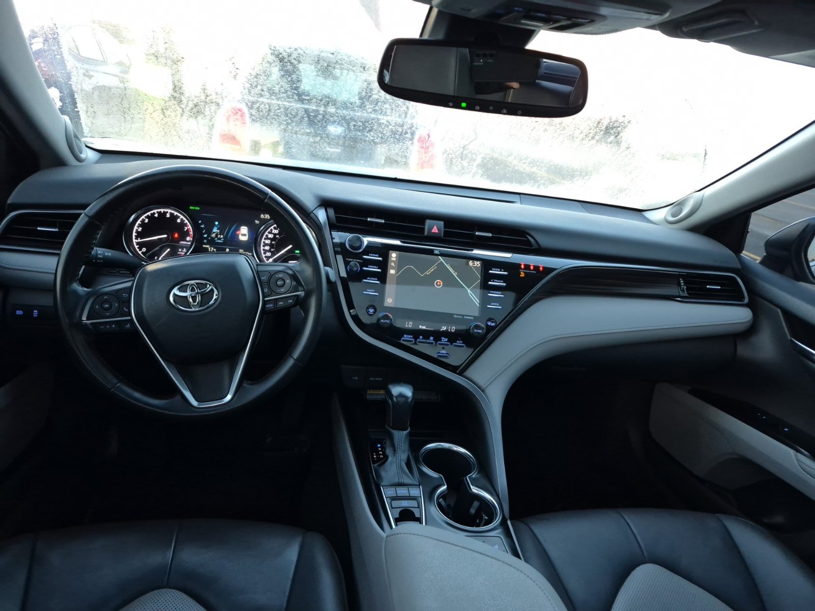 Used 2020 Toyota Camry XLE FWD image 8