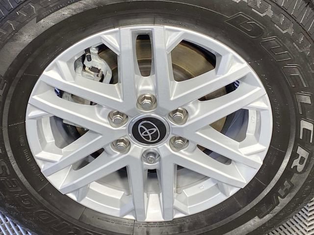 Used 2024 Toyota Tundra SR5 w/ SR5 Premium Package image 29