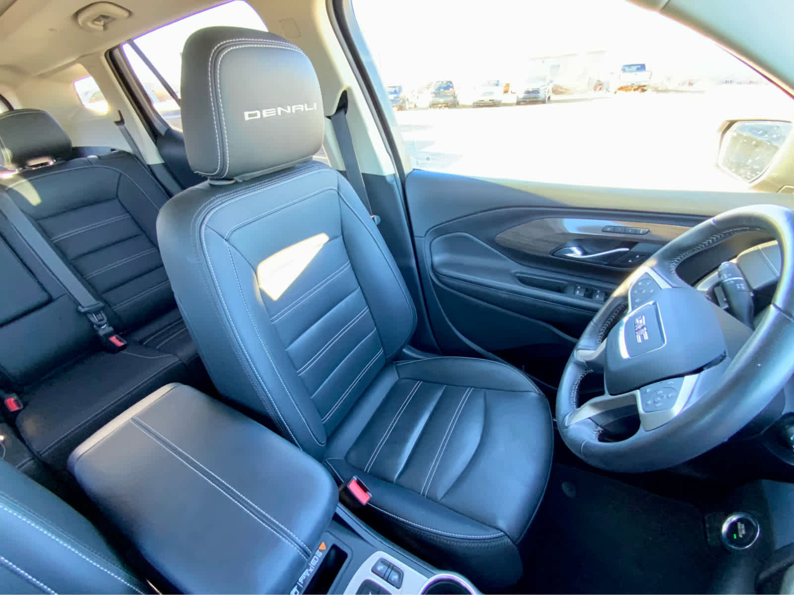 Used 2022 GMC Terrain Denali image 29
