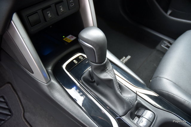 Used 2023 Toyota Corolla Cross XLE AWD/4WD image 10