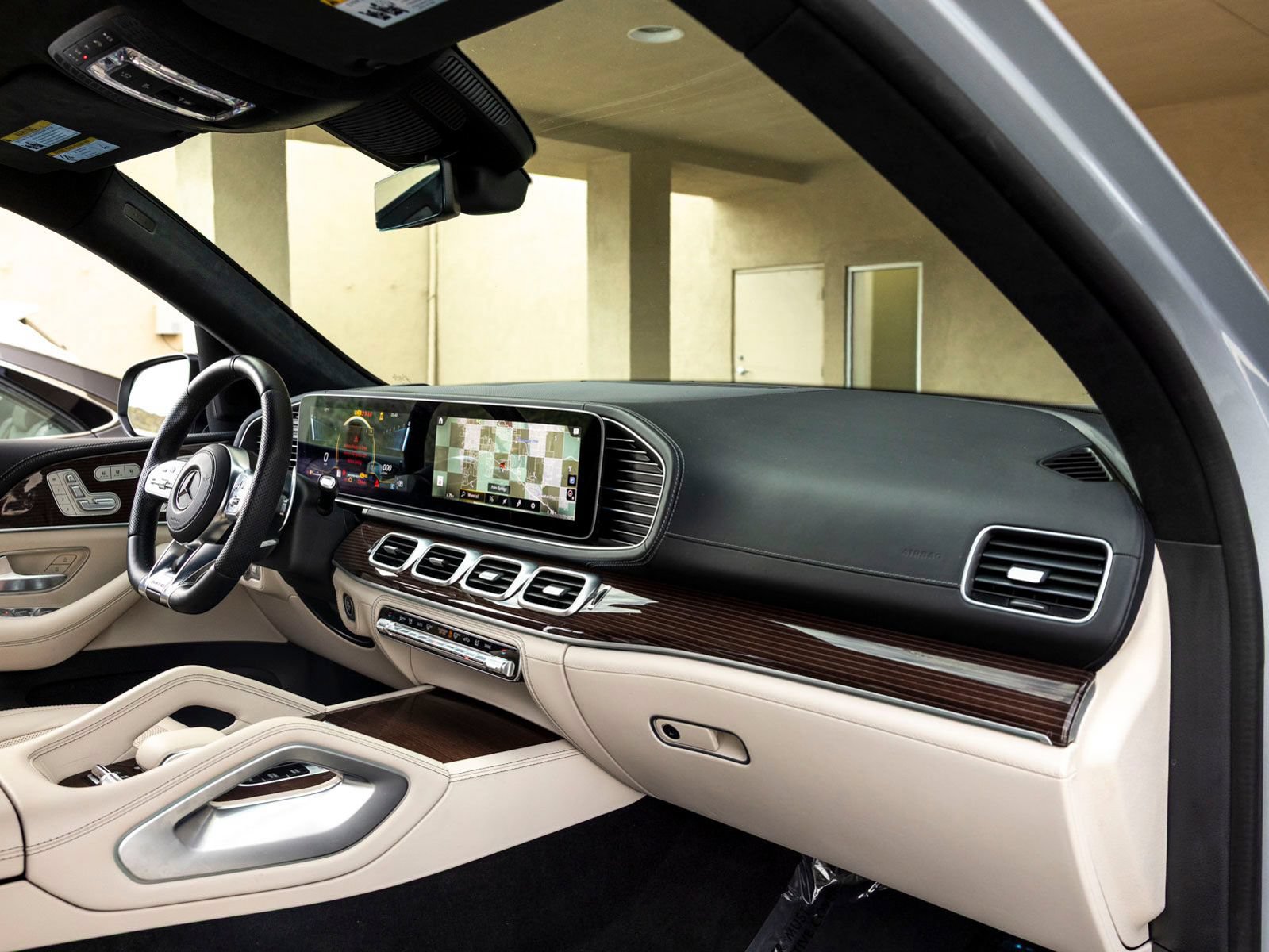 Used 2023 Mercedes-Benz GLS 63 AMG 4MATIC image 31