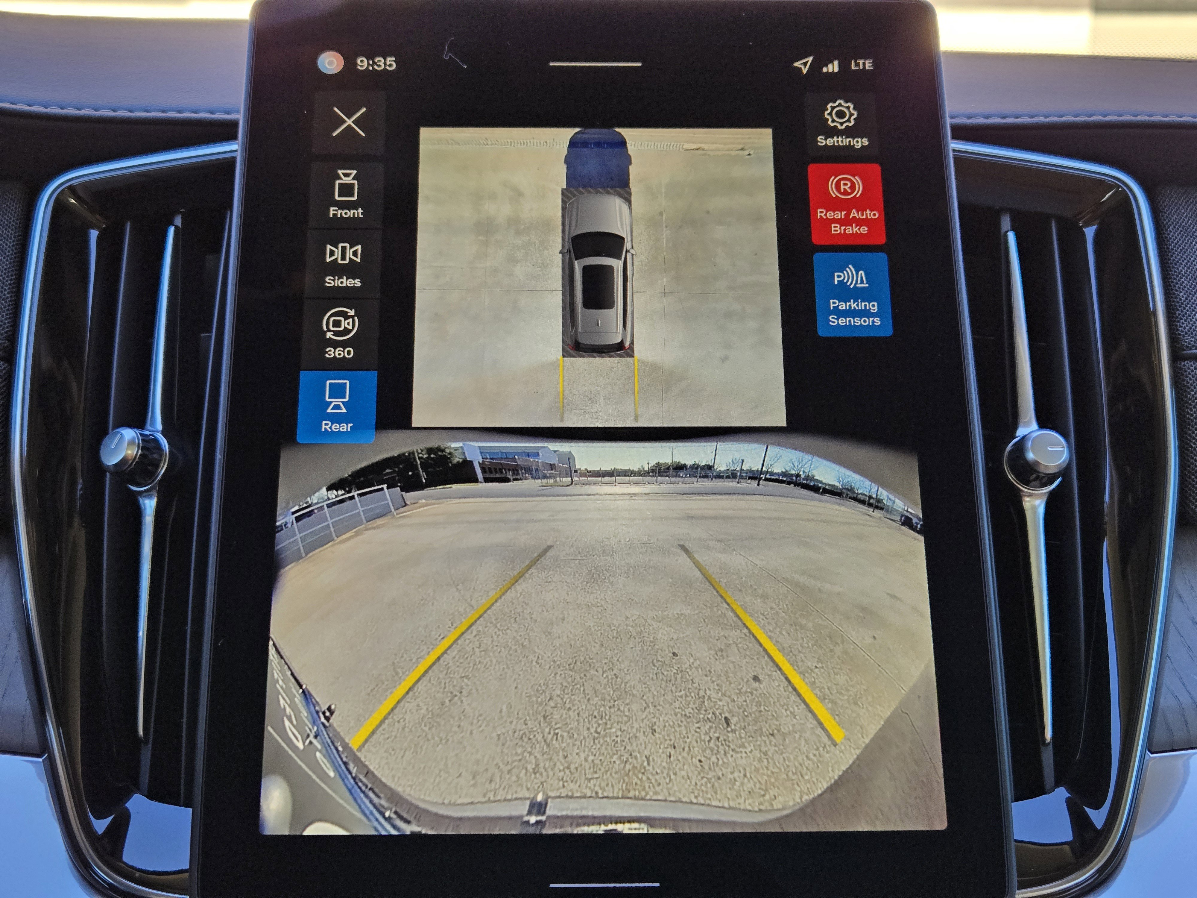 Used 2026 Volvo XC90 B6 Ultra image 26