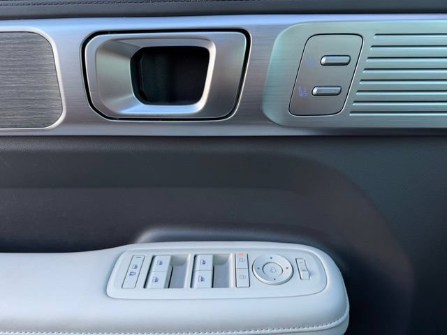 Used 2025 Hyundai Santa Fe Calligraphy AWD/4WD image 14