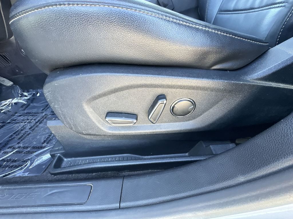 Used 2015 Ford Edge SEL w/ Equipment Group 201A image 14