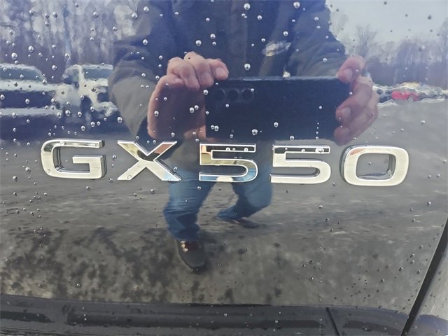 Used 2025 Lexus GX 550 image 33