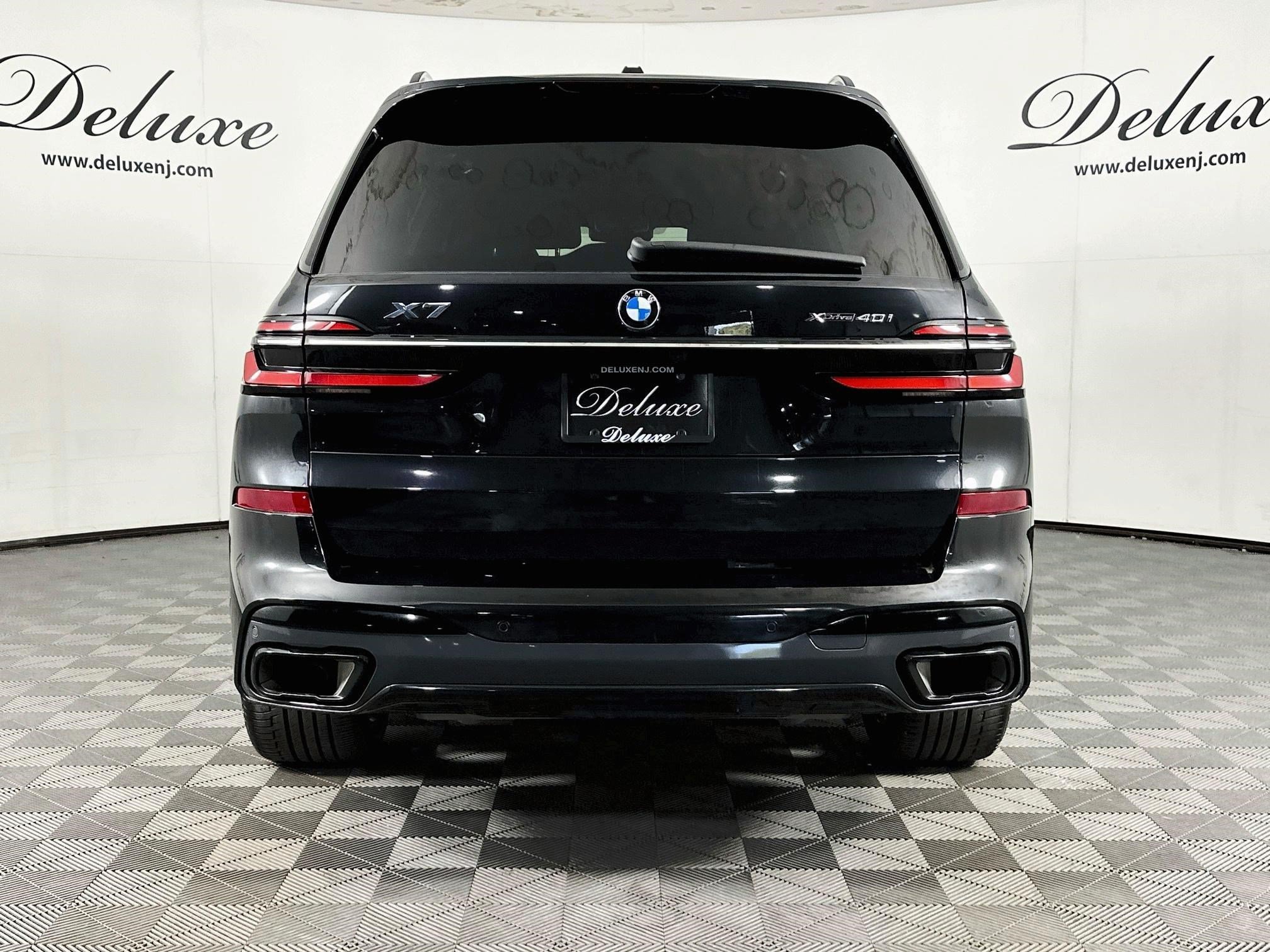 Used 2023 BMW X7 xDrive40i w/ Executive Package AWD/4WD image 5