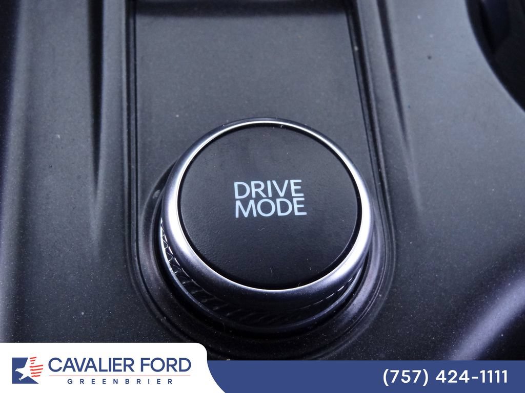 Used 2026 Ford Explorer Active AWD/4WD image 30