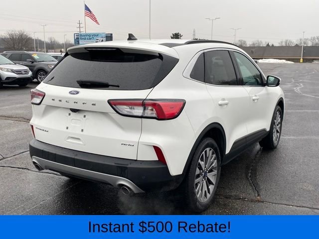 Used 2022 Ford Escape Titanium image 3