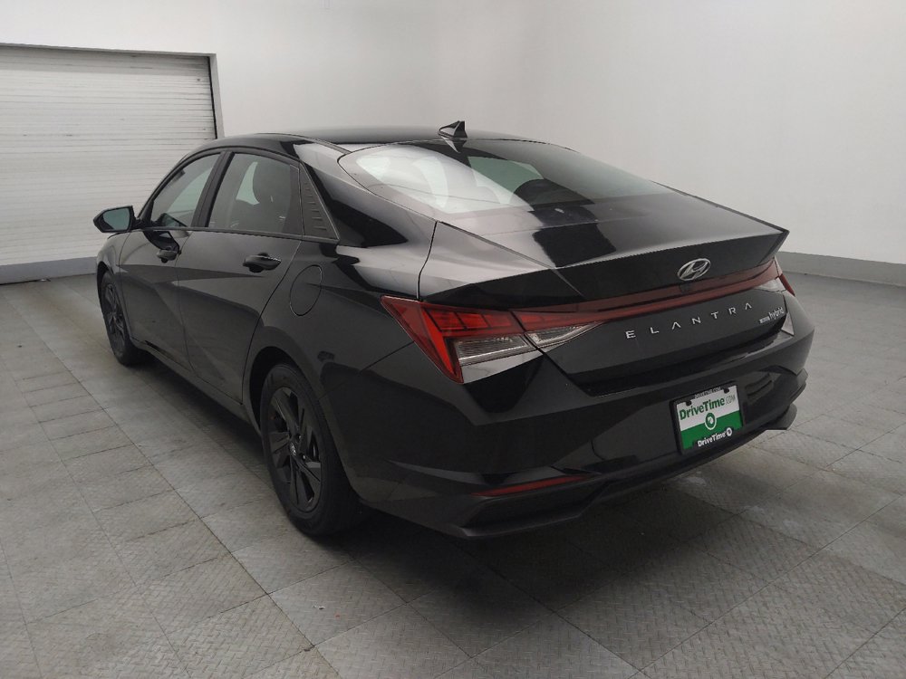 Used 2022 Hyundai Elantra Blue FWD image 5