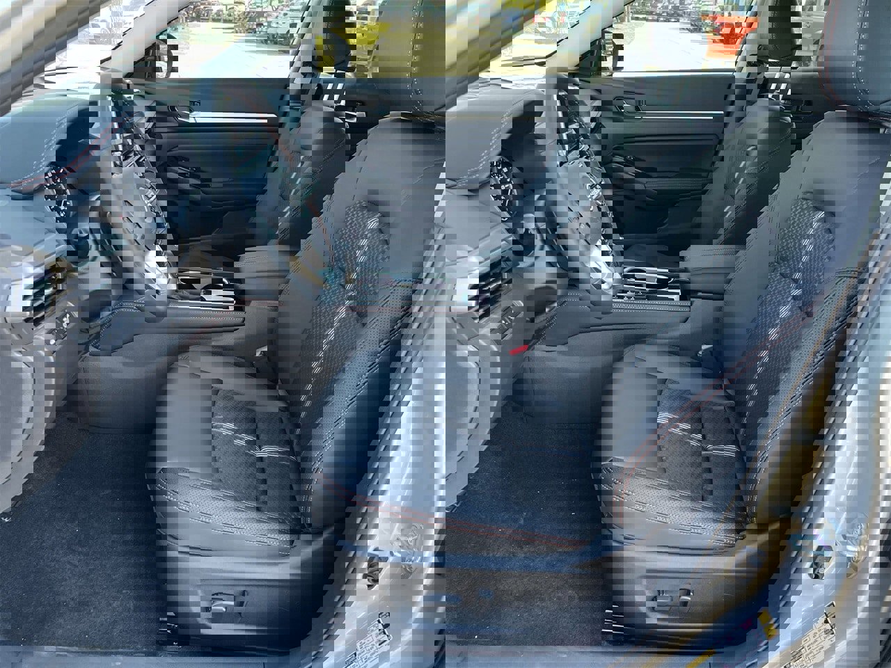 New 2025 Nissan Altima 2.5 SR image 16