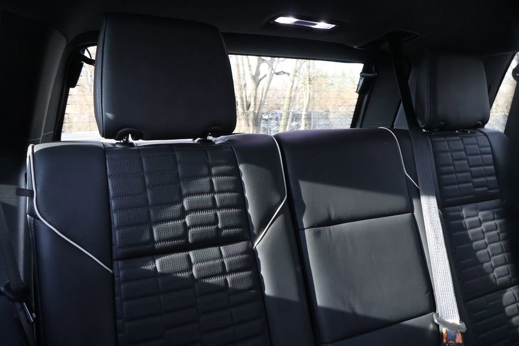 Used 2023 Cadillac Escalade Sport Platinum w/ LPO, ONYX Package image 59