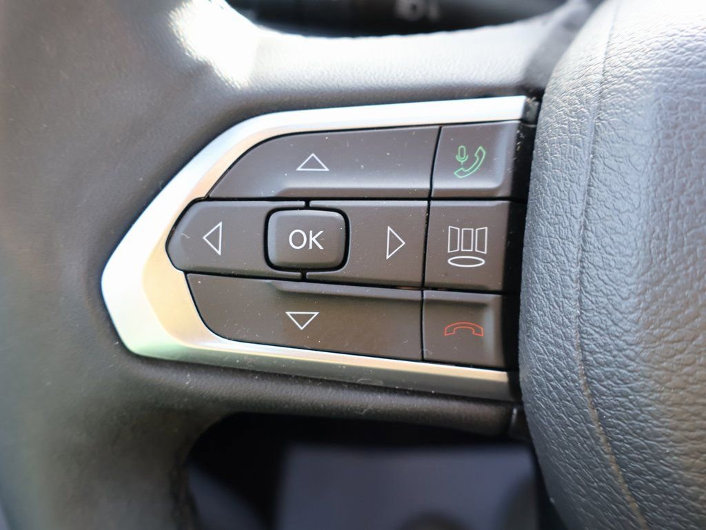 Used 2024 Jeep Compass Limited w/ High Altitude Package image 16