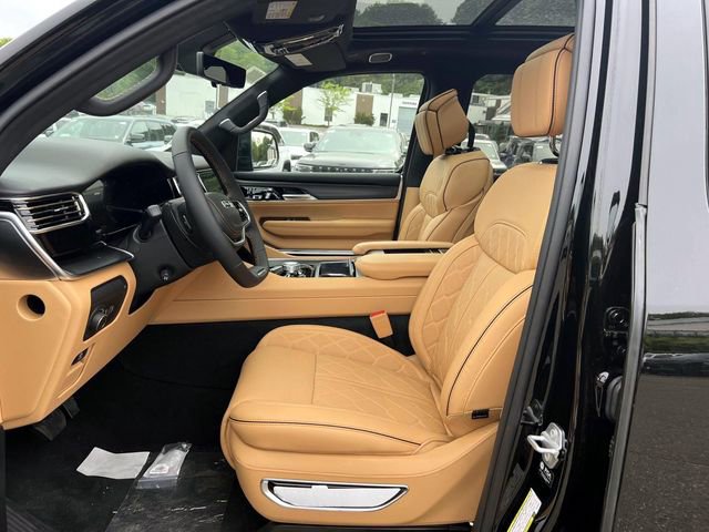 New 2026 Jeep Grand Wagoneer L Summit AWD/4WD image 7
