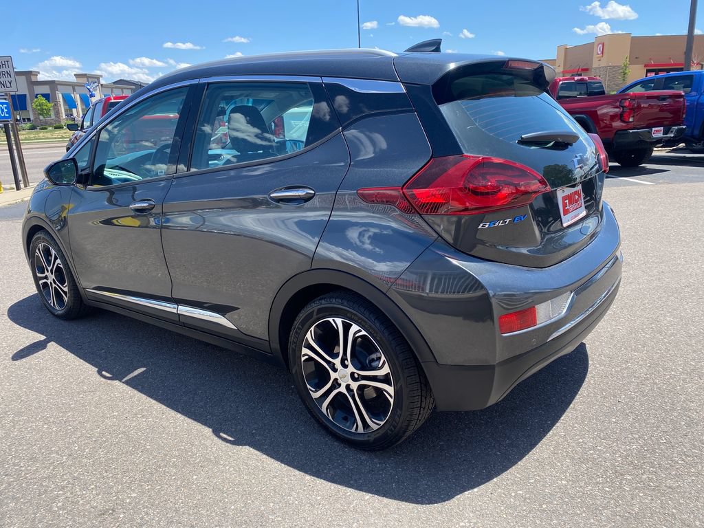 Used 2018 Chevrolet Bolt Premier w/ Driver Confidence II Package FWD image 3