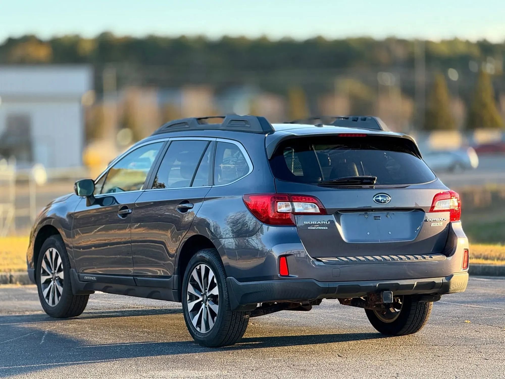 Used 2015 Subaru Outback 2.5i Limited image 10