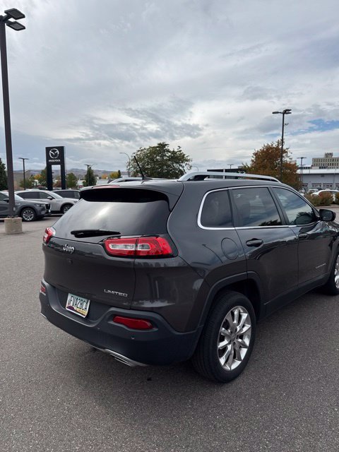 Used 2015 Jeep Cherokee Limited w/ Luxury Group FWD image 5