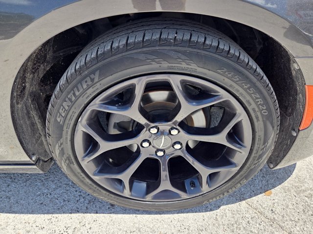 Certified 2020 Chrysler 300 Touring w/ Sport Appearance Package RWD image 18