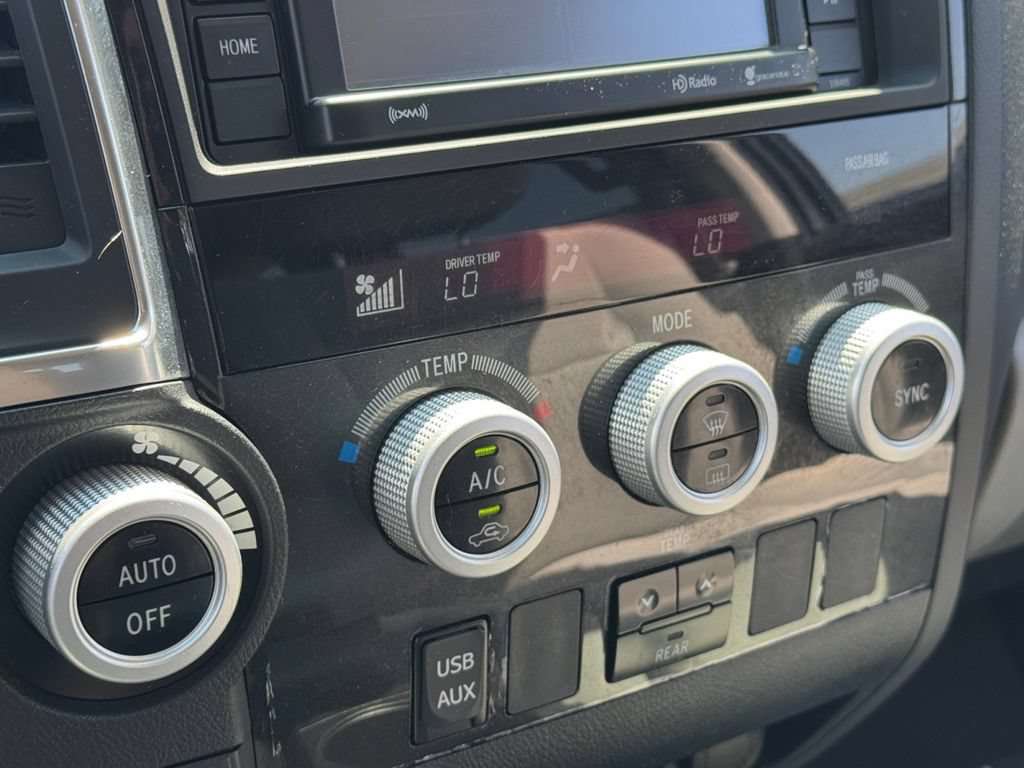 Certified 2019 Toyota Sequoia SR5 AWD/4WD image 23