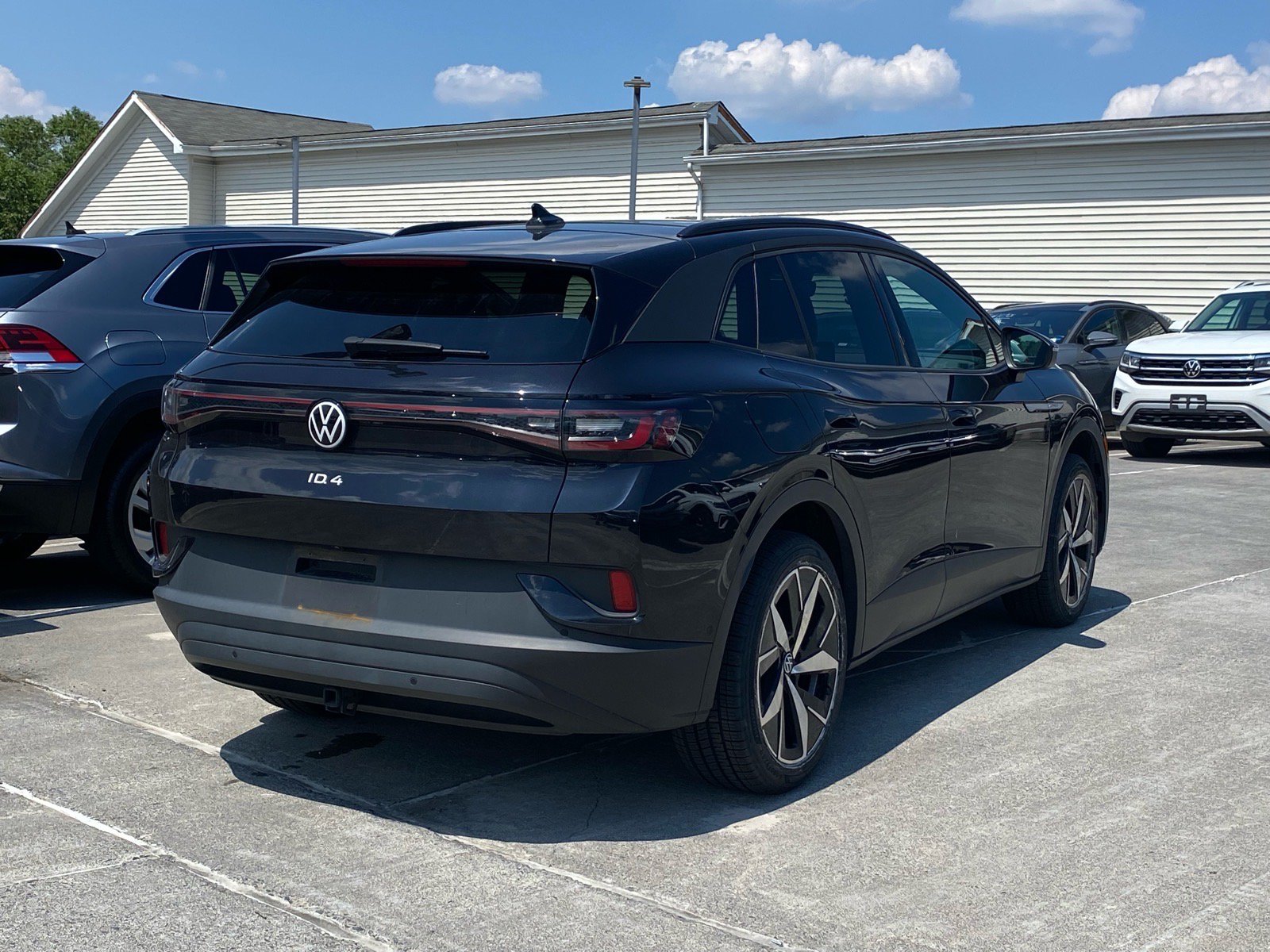 Certified 2023 Volkswagen ID.4 Pro S AWD/4WD image 3