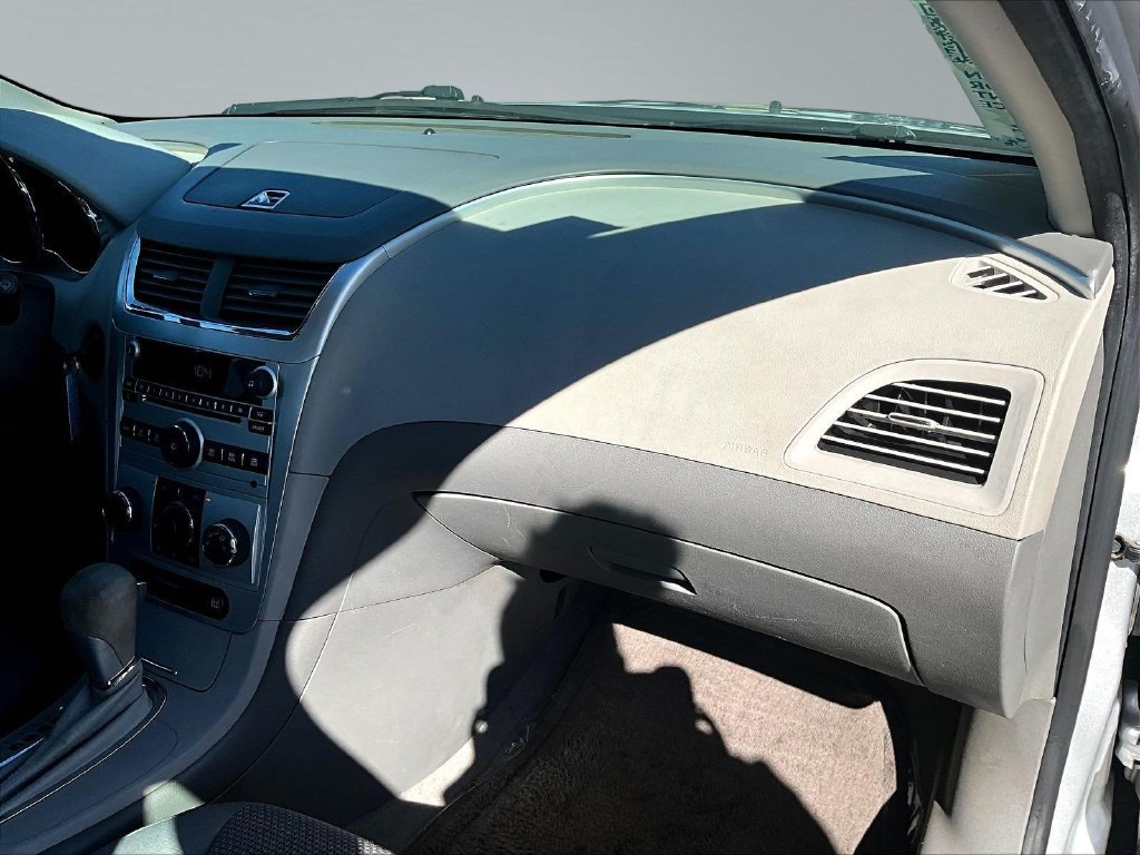 Used 2011 Chevrolet Malibu LS FWD image 25