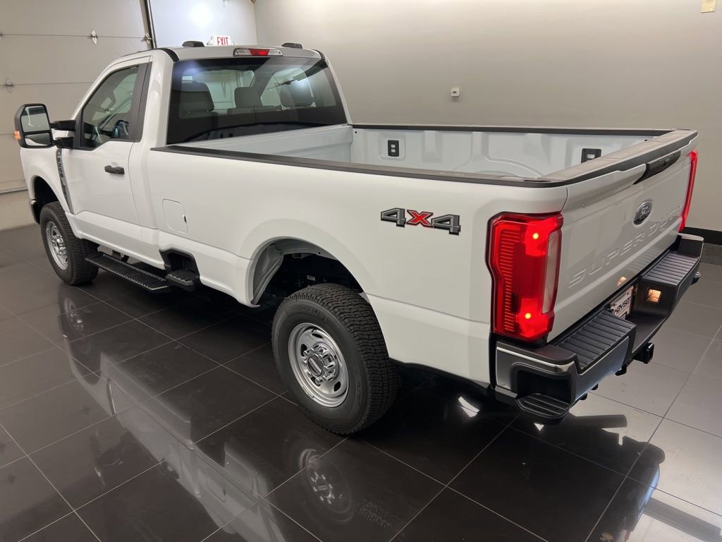 New 2026 Ford F250 XL w/ XL Chrome Package AWD/4WD image 4