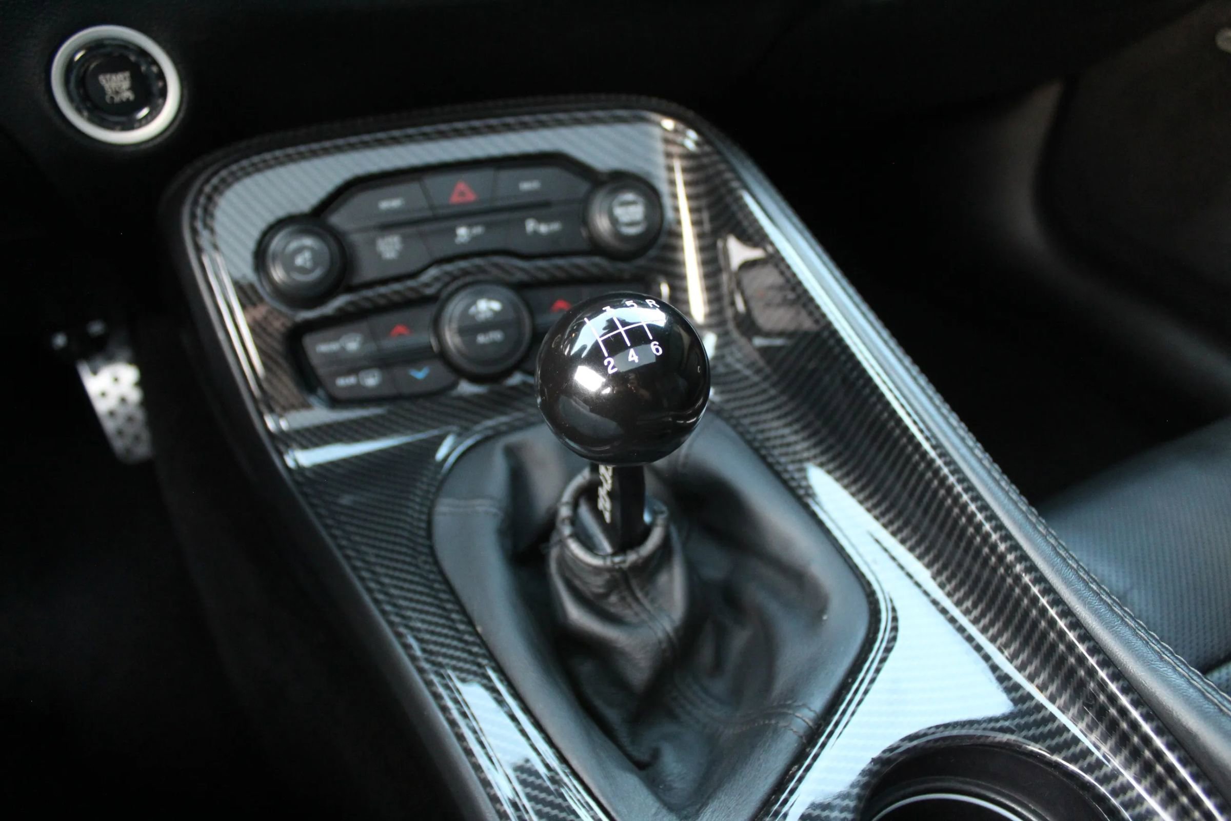Used 2015 Dodge Challenger R/T Plus RWD image 19