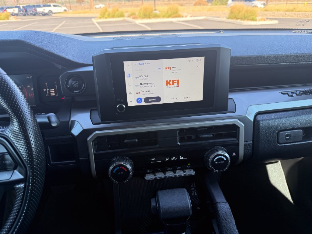 Used 2025 Toyota Tacoma SR5 AWD/4WD image 16