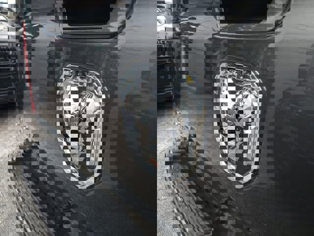 Certified 2023 RAM 1500 Laramie image 11