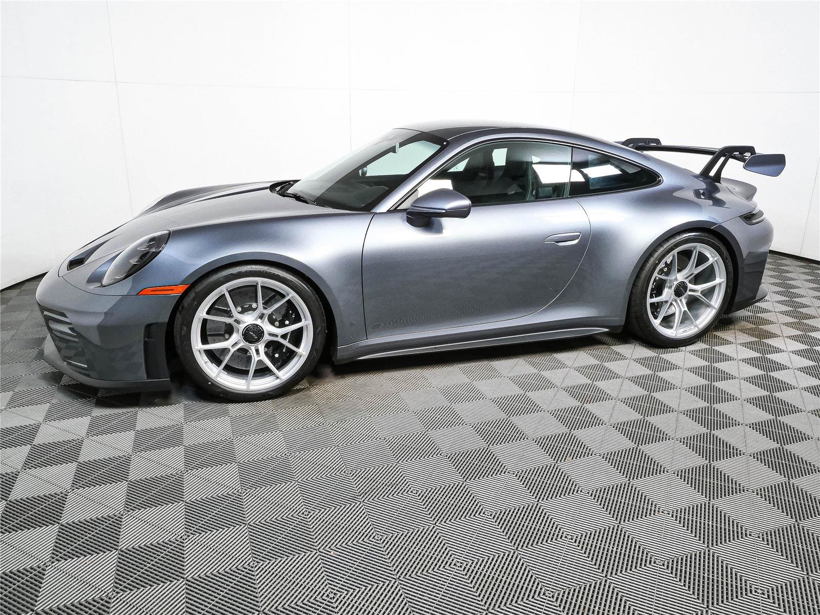 Certified 2026 Porsche 911 GT3 RWD image 2