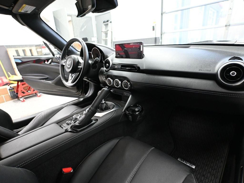 Used 2024 MAZDA MX-5 Miata RF Grand Touring w/ Weather Package image 42