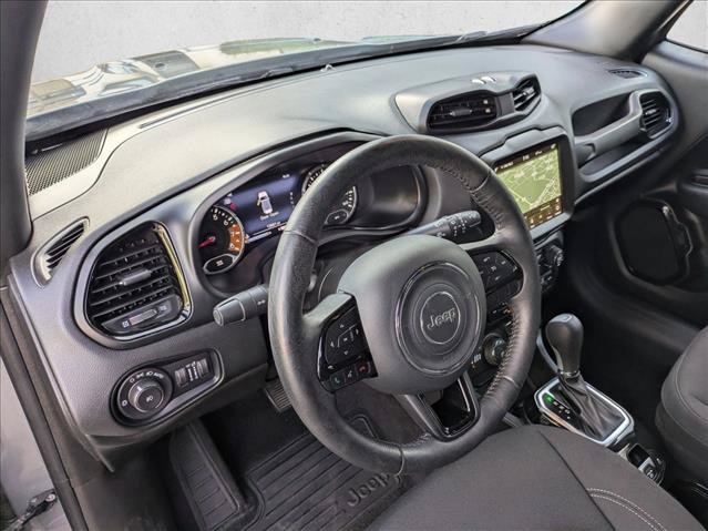 Used 2022 Jeep Renegade Altitude w/ Sun/Sound Group AWD/4WD image 15