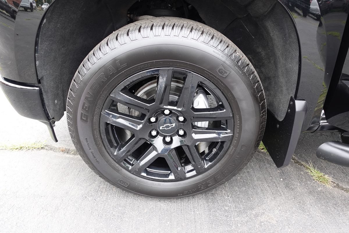 Used 2024 Chevrolet Silverado 1500 Custom AWD/4WD image 53