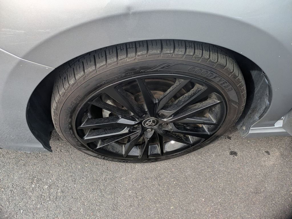 Used 2021 Toyota Camry XSE w/ Navigation Upgrade Package image 27