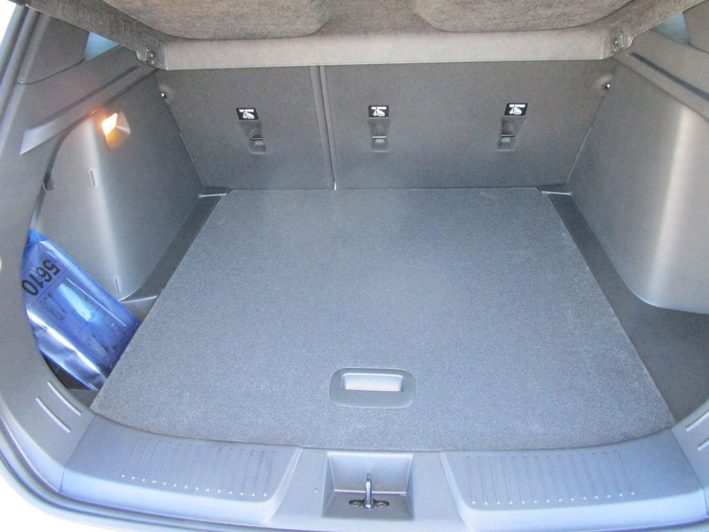 New 2026 Chevrolet Trax RS w/ Sunroof Package image 13