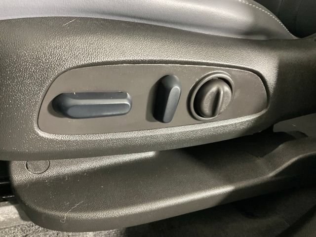 Used 2024 Buick Enclave Essence AWD/4WD image 27