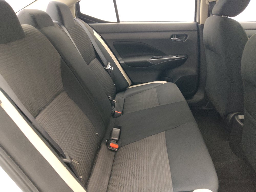 Used 2022 Nissan Versa SV FWD image 19
