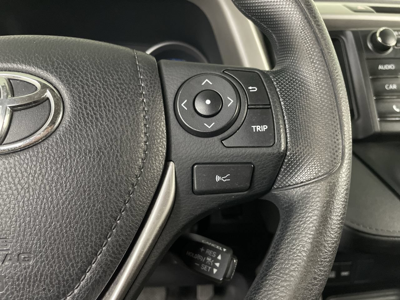 Used 2017 Toyota RAV4 LE w/ All Weather Liner Package AWD/4WD image 26
