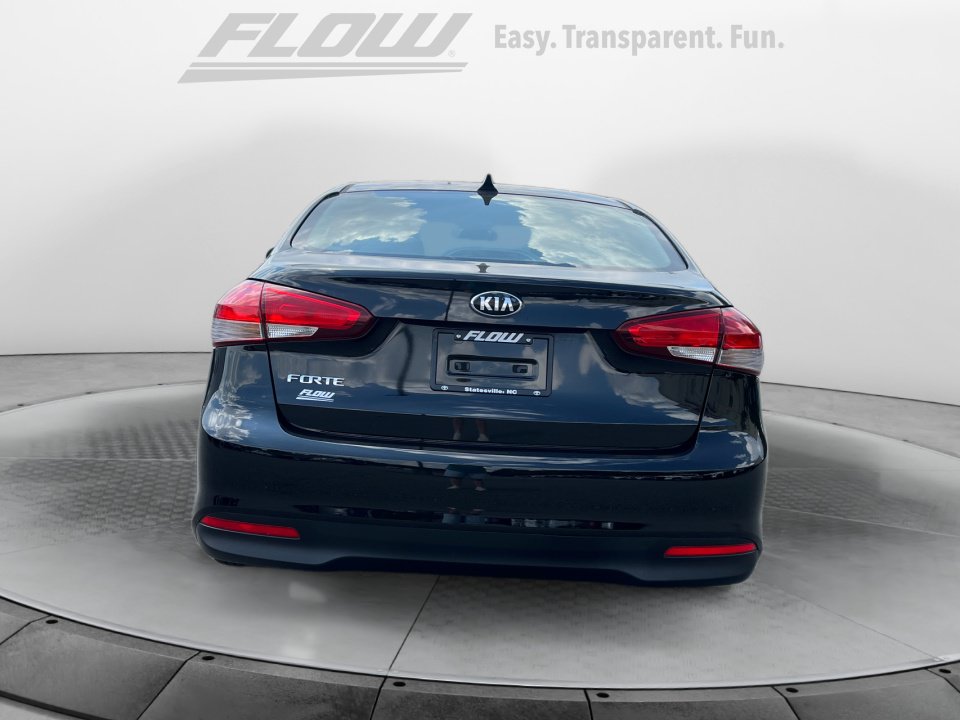 Used 2017 Kia Forte LX FWD image 8