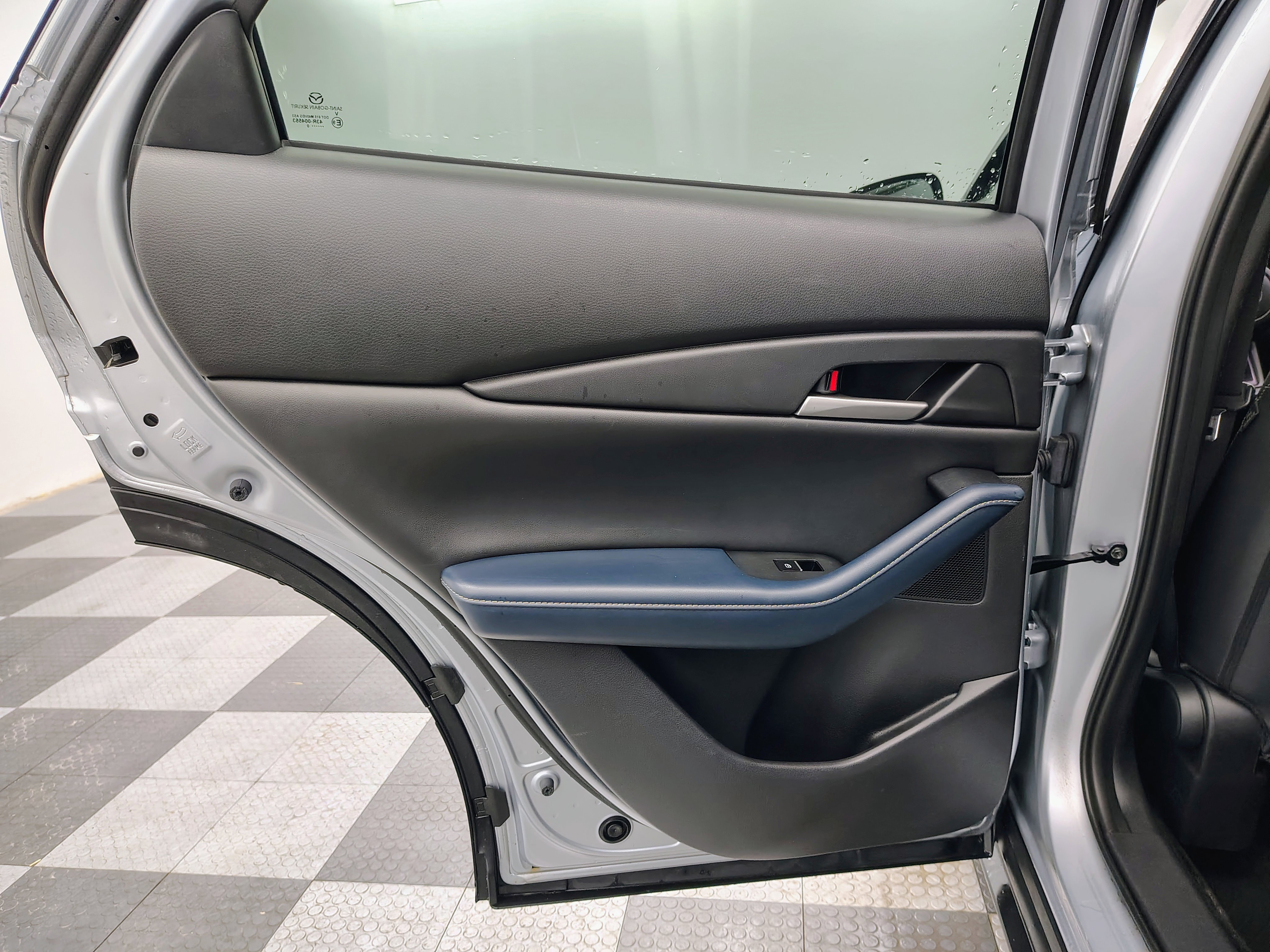 Used 2020 MAZDA CX-30 FWD w/ Select Package image 22