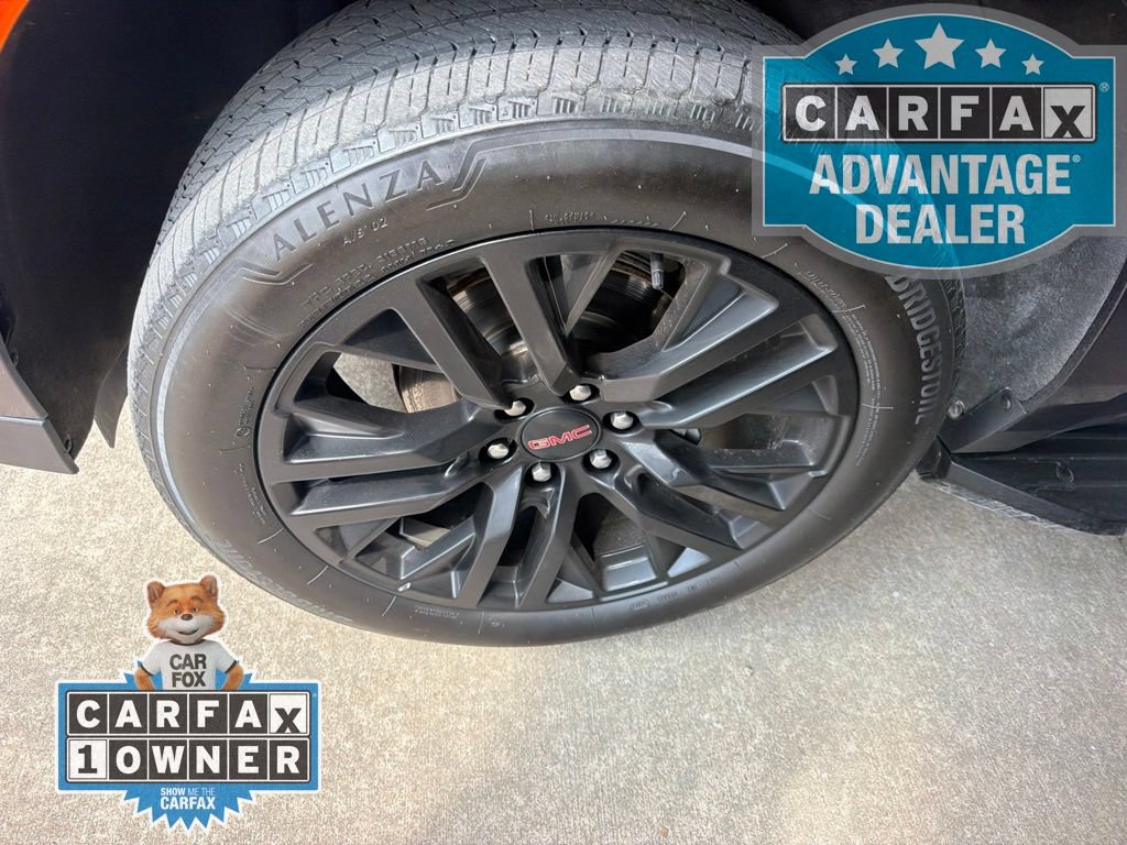 Certified 2024 GMC Yukon SLT w/ SLT Luxury Package AWD/4WD image 8