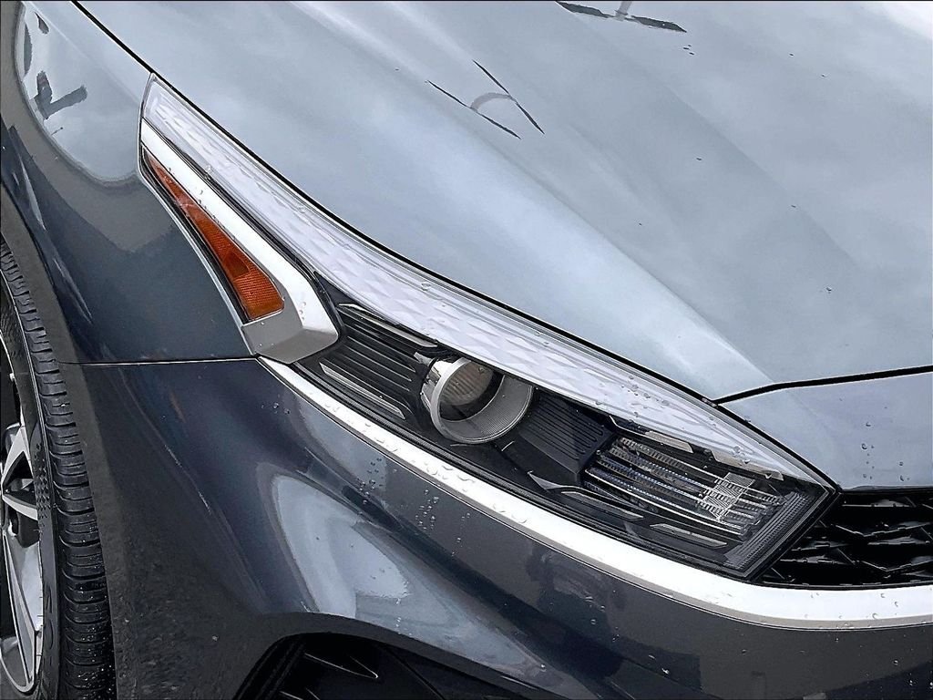 Used 2023 Kia Forte LXS w/ LXS Technology Package FWD image 31