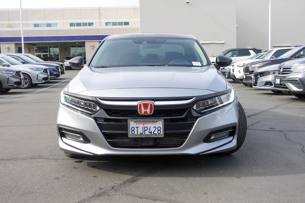 Used 2020 Honda Accord Touring image 2