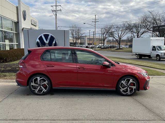 New 2026 Volkswagen GTI SE image 3